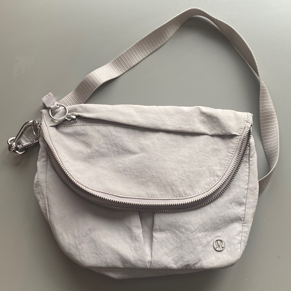 Lululemon all night festival bag 5L